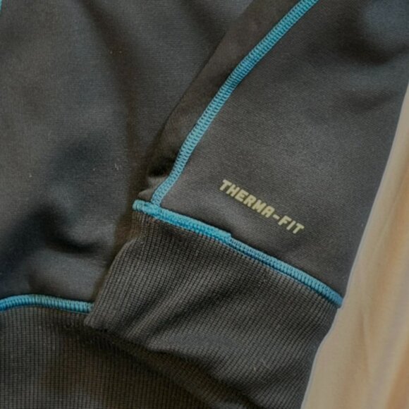 TWO Nike Therma Fit Hoodies - SIZE SM/MED - 1 Grey and 1 Blue - Picture 8 of 9